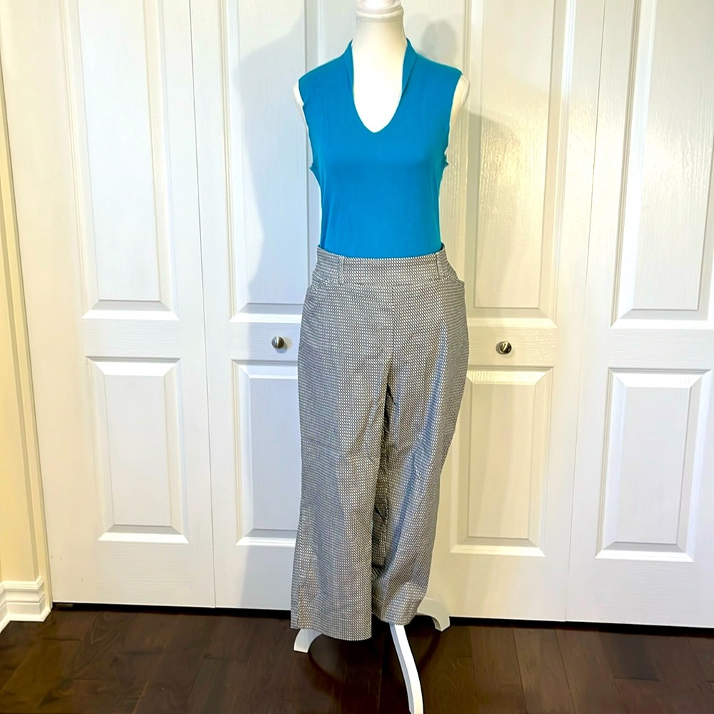 Stretch crop pants
